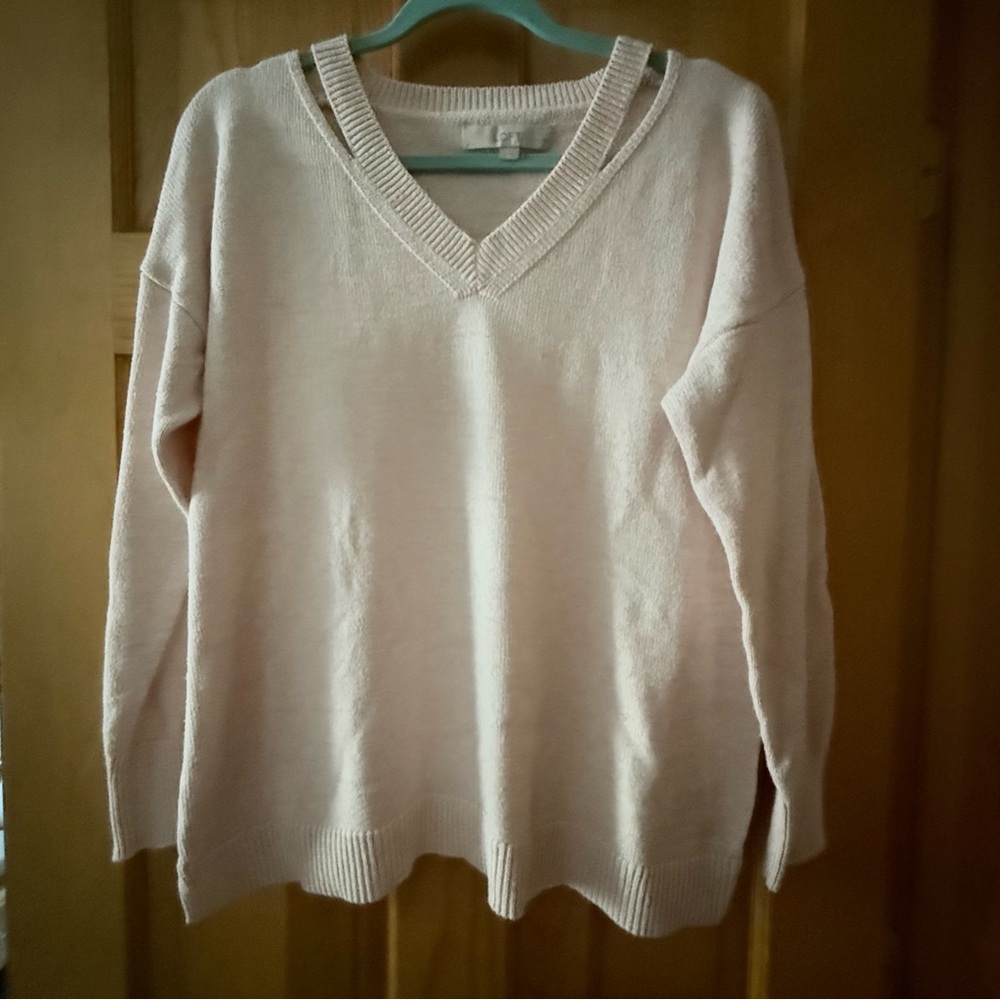 LOFT Soft Pink V-Neck Sweater – Size LP (Large Petite)
